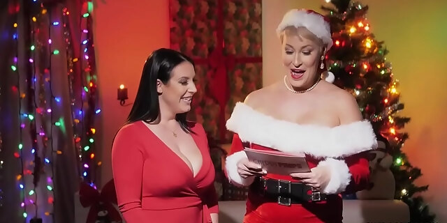 babes,big tits,black,boobs,busty,interview,natural tits,real,softcore